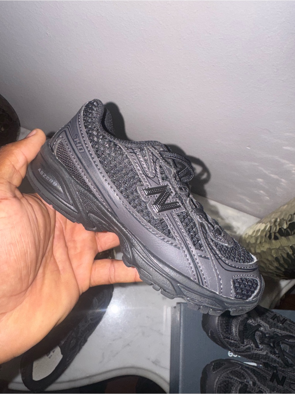 New Balance 740